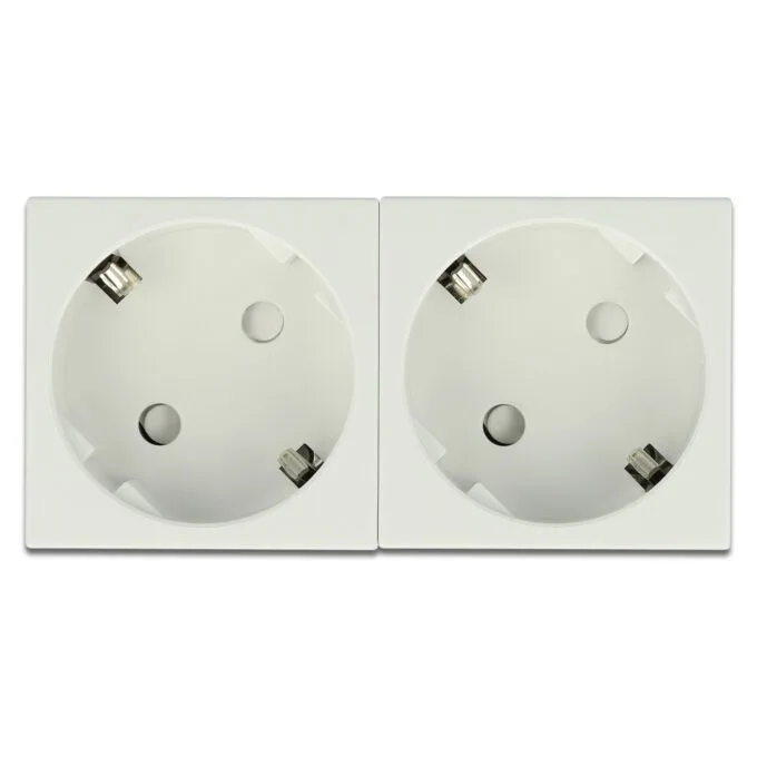 Easy 45 Schutzkontakt-Steckdose 2-fach 45°-Anordnung 45 x 45 mm — image 3