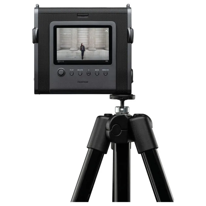 Fujifilm Instax Wide Evo — image 11