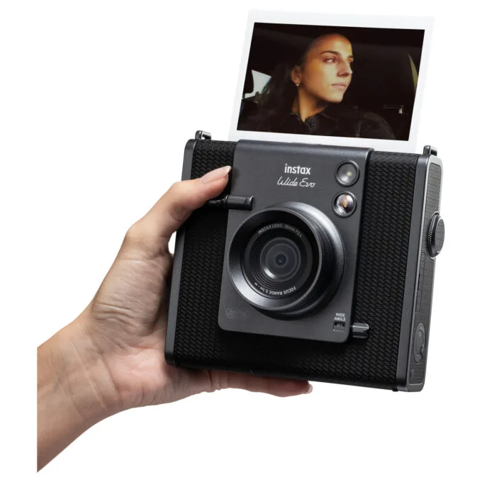 Fujifilm Instax Wide Evo — image 14