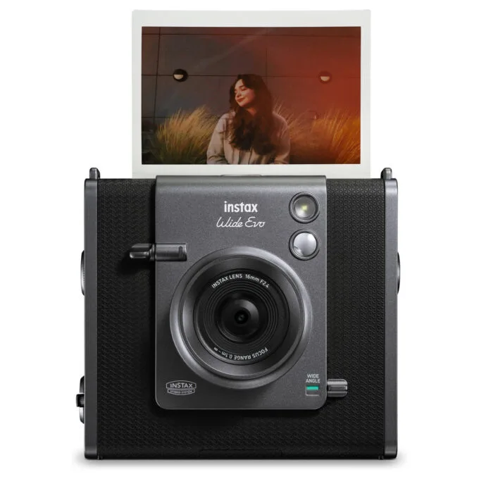 Fujifilm Instax Wide Evo — image 9