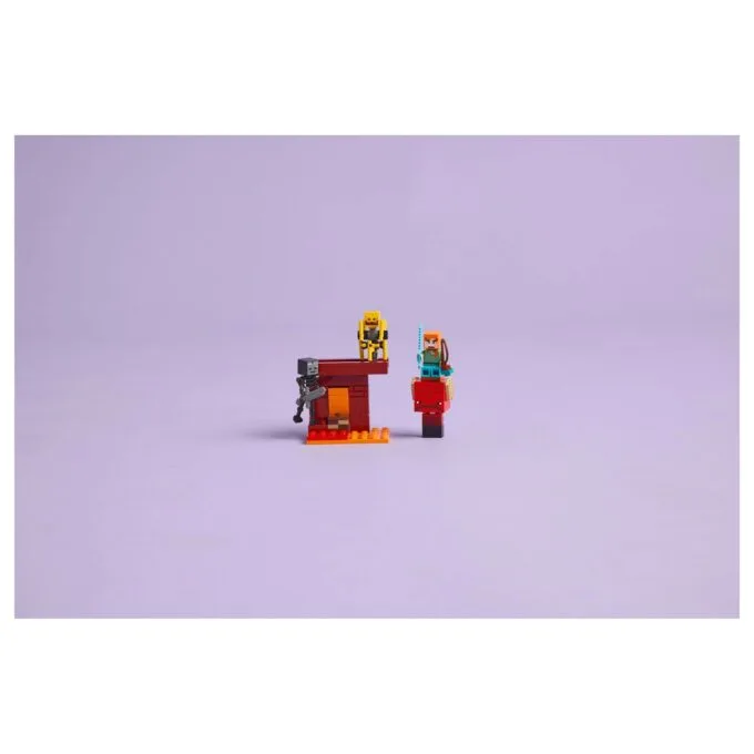 LEGO 21266 Minecraft Das Lava-Duell im Nether — image 15
