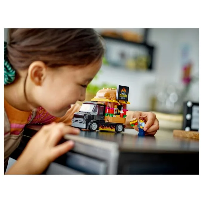 LEGO 60404 City Burger-Truck — image 13