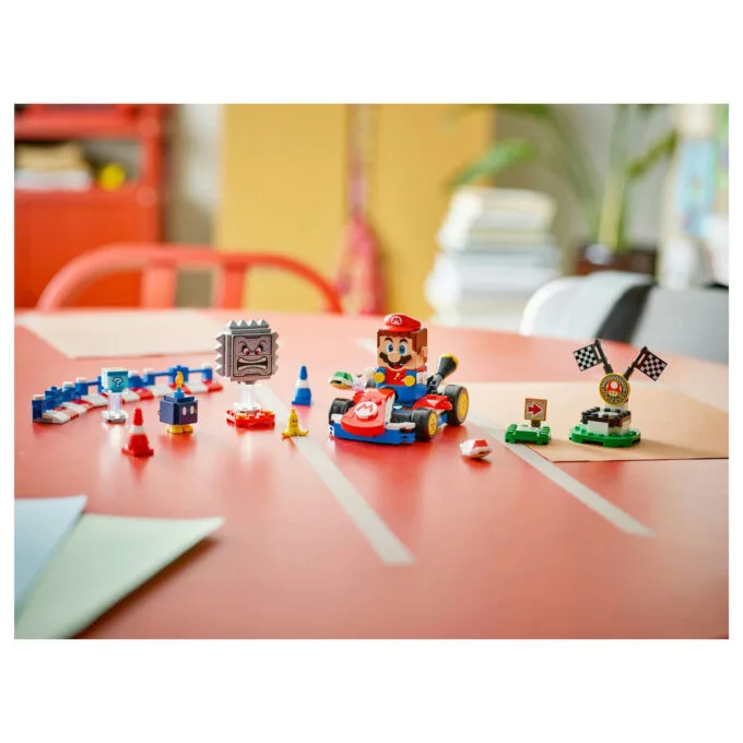 LEGO 72043 Super Mario - Mario Kart: Interaktiver LEGO Mario & Standard-Kart — image 11