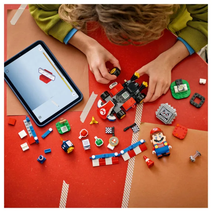 LEGO 72043 Super Mario - Mario Kart: Interaktiver LEGO Mario & Standard-Kart — image 24