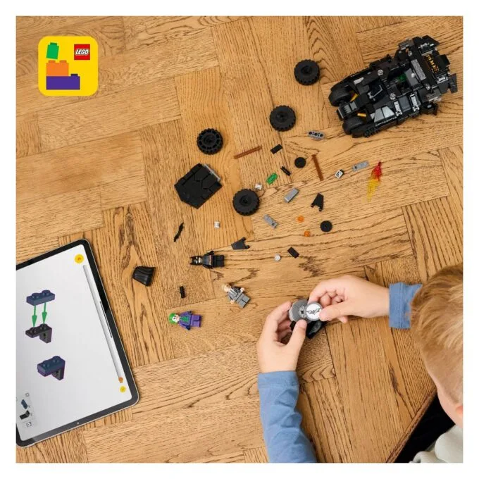 LEGO 76303 DC Super Heroes Batman Tumbler vs. Two Face & The Joker — image 7