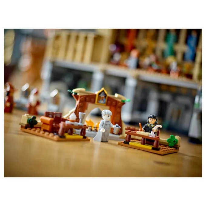 LEGO Harry Potter Schloss Hogwarts: Die Große Halle 76435 — image 24