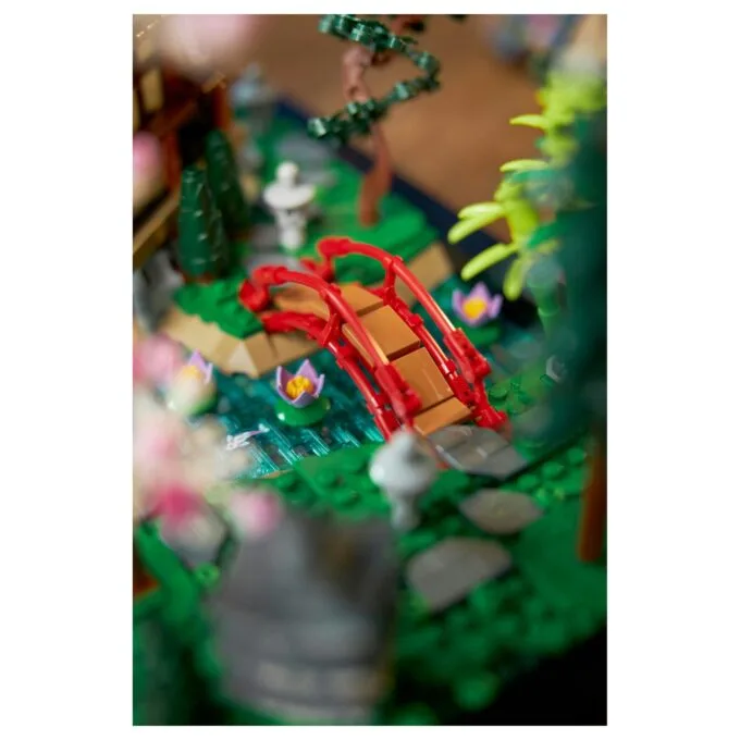 LEGO ICONS 10315 Garten der Stille — image 26