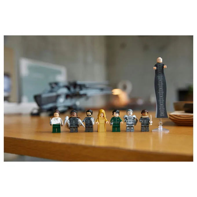 LEGO Icons Dune Atreides Royal Ornithopter 10327 — image 22