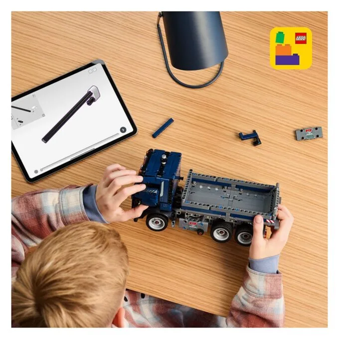 LEGO Technic Kipplaster 42203 — image 14