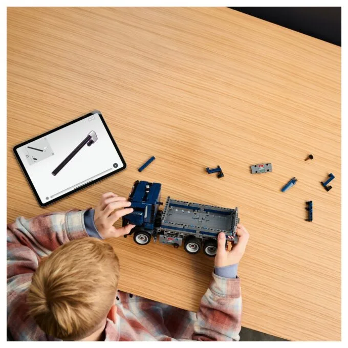 LEGO Technic Kipplaster 42203 — image 32