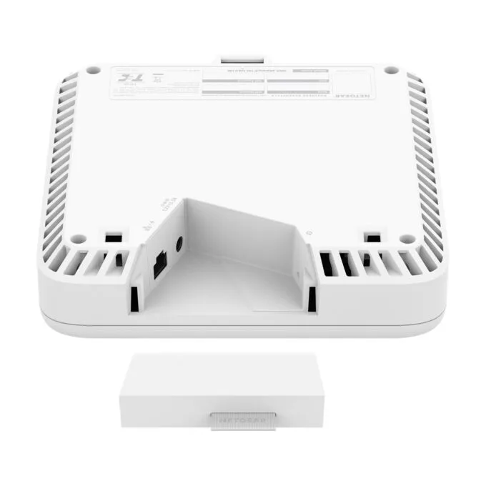 Netgear WBE758-111EUS Wifi7 — image 14