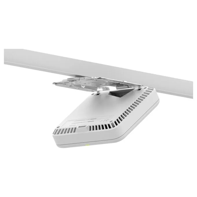Netgear WBE758-111EUS Wifi7 — image 17