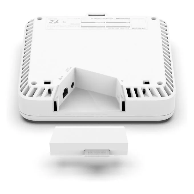 Netgear WBE758-111EUS Wifi7 — image 7