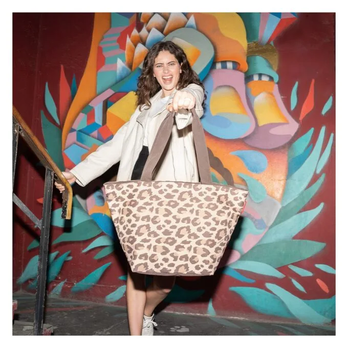 Reisenthel Shopper M leo macchiato — image 3
