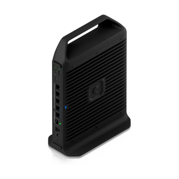 Ubiquiti UCG-Industrial — image 11