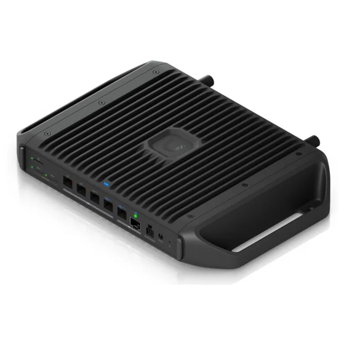 Ubiquiti UCG-Industrial — image 8