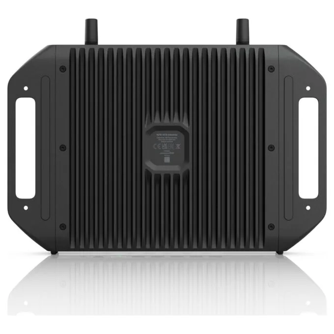 Ubiquiti UCG-Industrial — image 9
