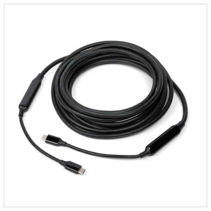 USB C TO C SUPERSPEED CABLE — image 1