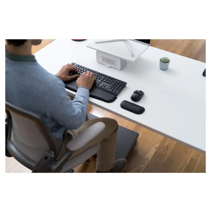 Kensington ErgoSoft wrist rest — image 19