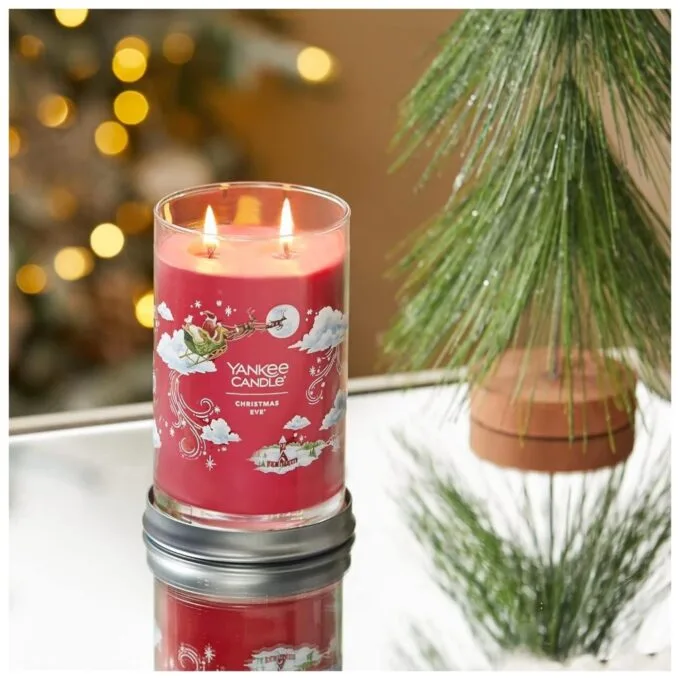 Yankee Candle Signature Christmas Eve Tumbler 567g — image 3