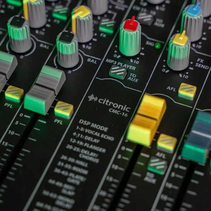 Citronic CMC-16 16ch Mixer Console with DSP USB Play-Record BT & PC Connectivity 170.942UK — image 4