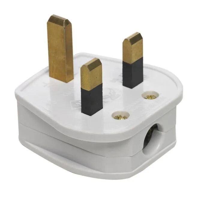 NBYC Fused UK Power Plug 13A — image 1
