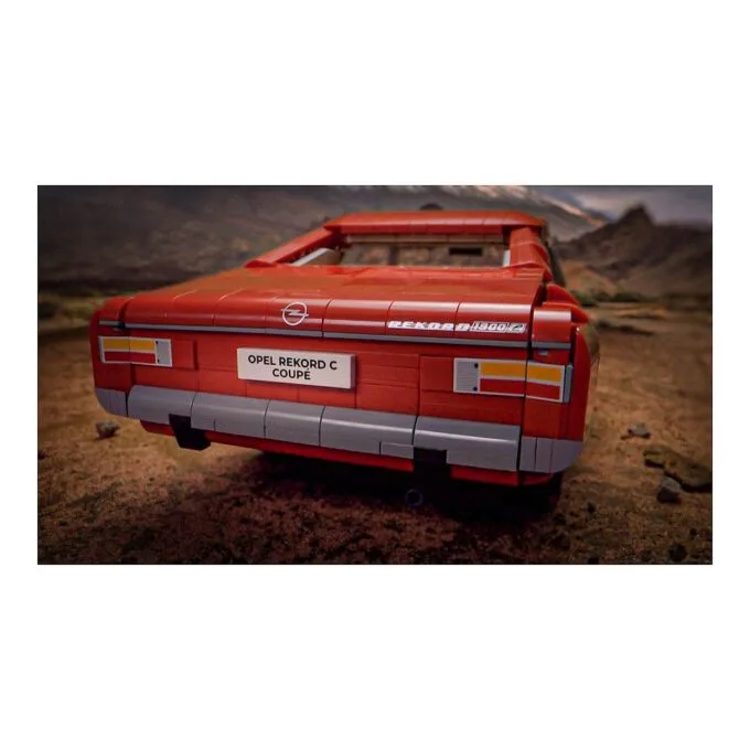 COBI Opel Rekord C Coupe — image 9