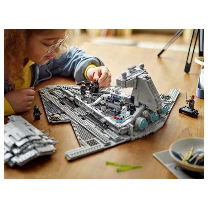 LEGO Star Wars Imperial Star Destroyer — image 3