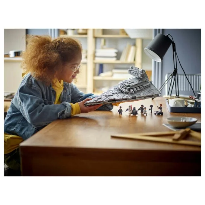 LEGO Star Wars Imperial Star Destroyer — image 4