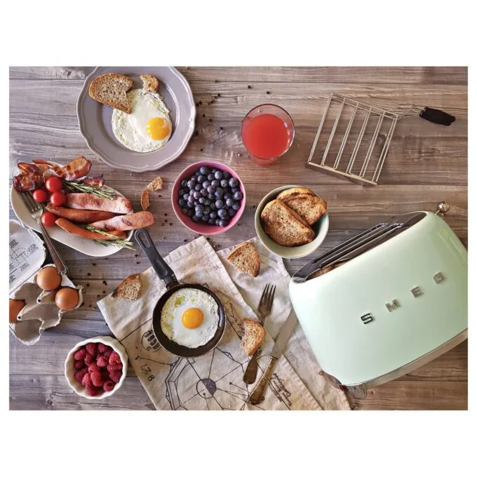 Smeg TSF01PGEU toaster — image 14