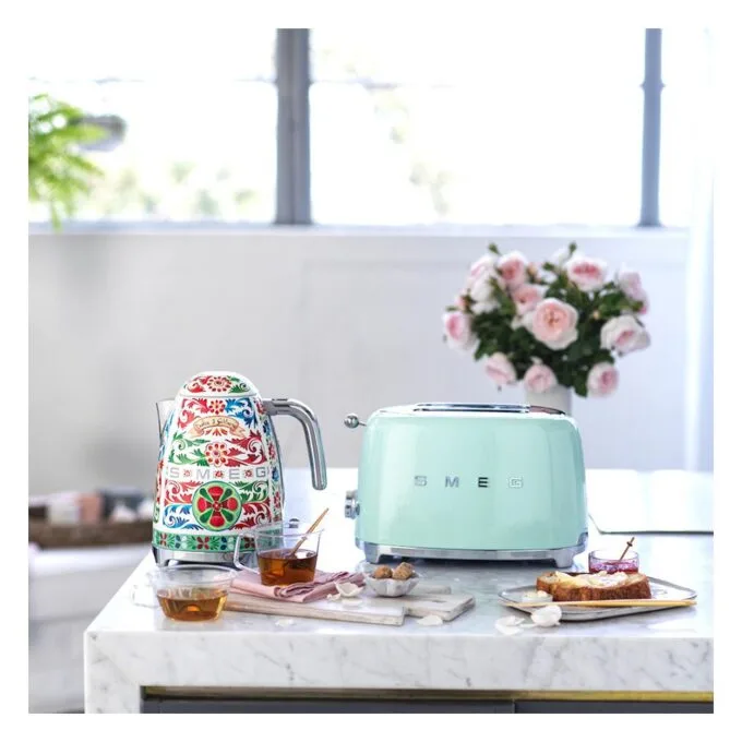 Smeg TSF01PGEU toaster — image 3