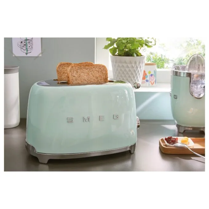 Smeg TSF01PGEU toaster — image 5