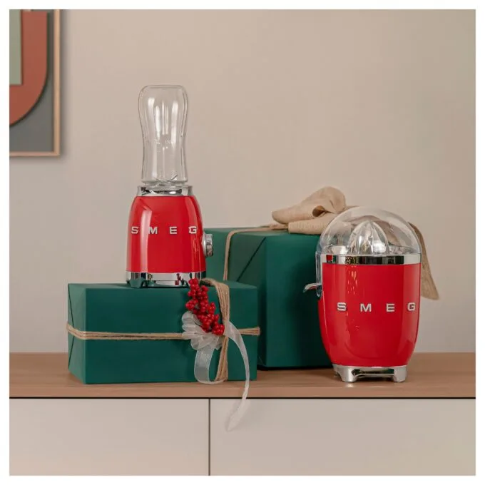 Smeg PBF01RDEU blender — image 9