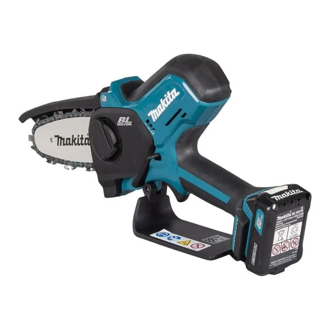 Makita UC100DZ chainsaw — image 3