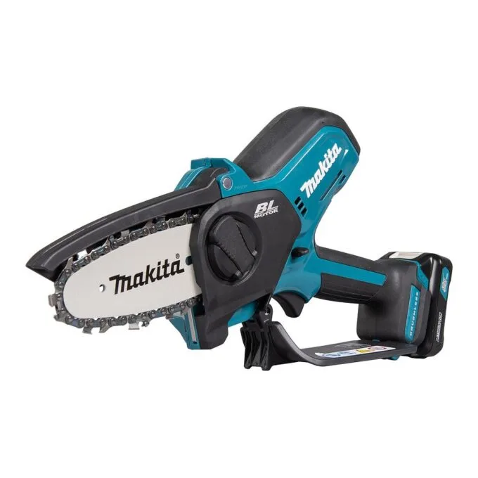 Makita UC100DZ chainsaw — image 10