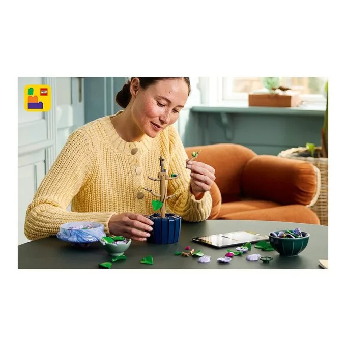 LEGO Botanicals Hibiscus — image 17