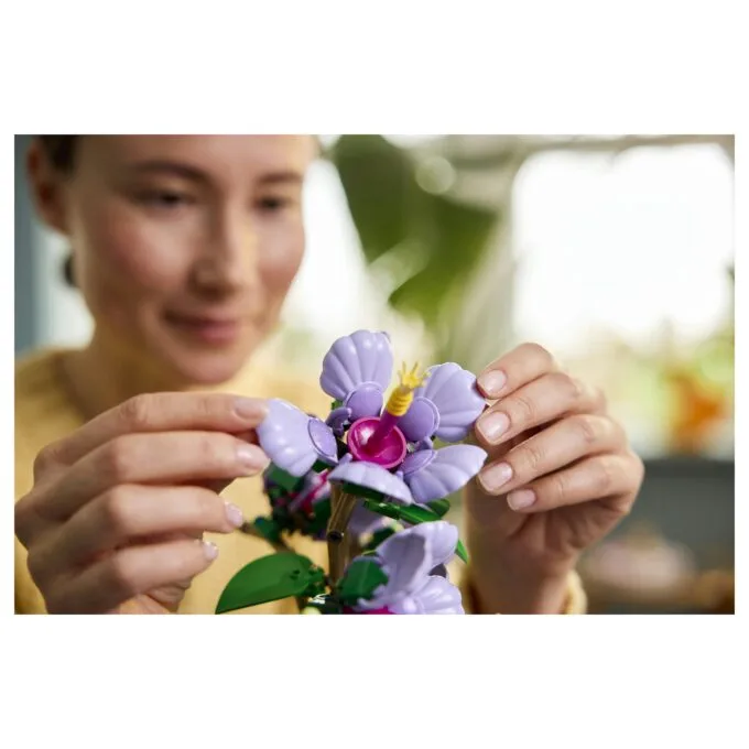 LEGO Botanicals Hibiscus — image 19