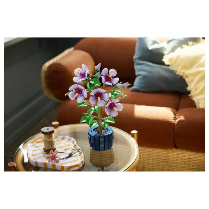 LEGO Botanicals Hibiscus — image 26