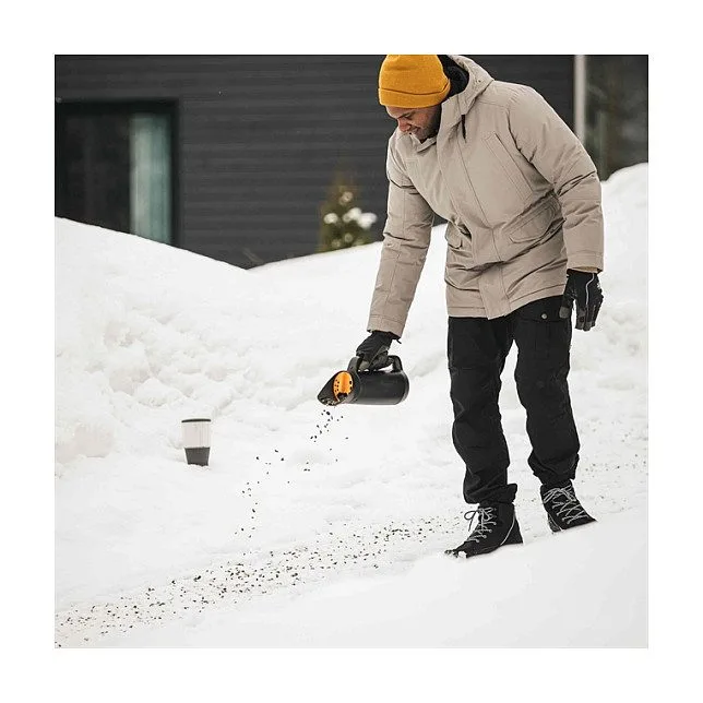 Fiskars 1057076 manual broadcast spreader — image 7