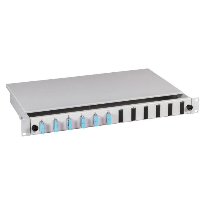 EFB Elektronik BA71203L12OM4 patch panel — image 1