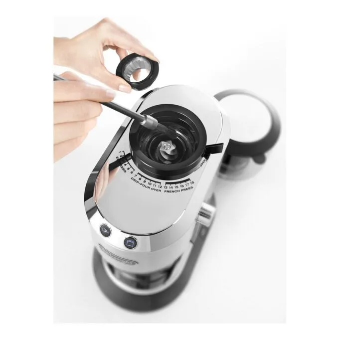 De’Longhi KG 520.M coffee grinder — image 3