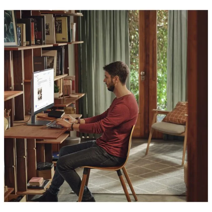 HP OmniStudio X All-in-One Desktop Next Gen AI 27-cs1173ng PC — image 7