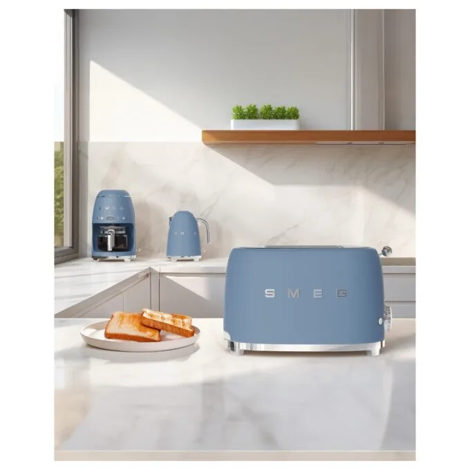 Smeg DCF02SBMEU coffee maker — image 9