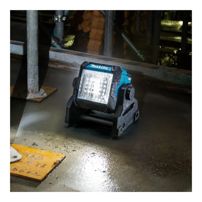 Makita ML003G work light — image 15