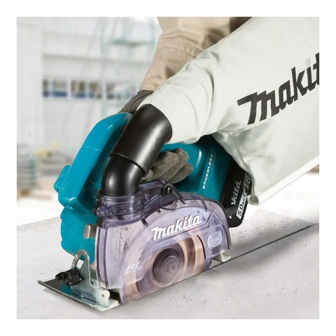 Makita DCC500Z portable circular saw — image 9