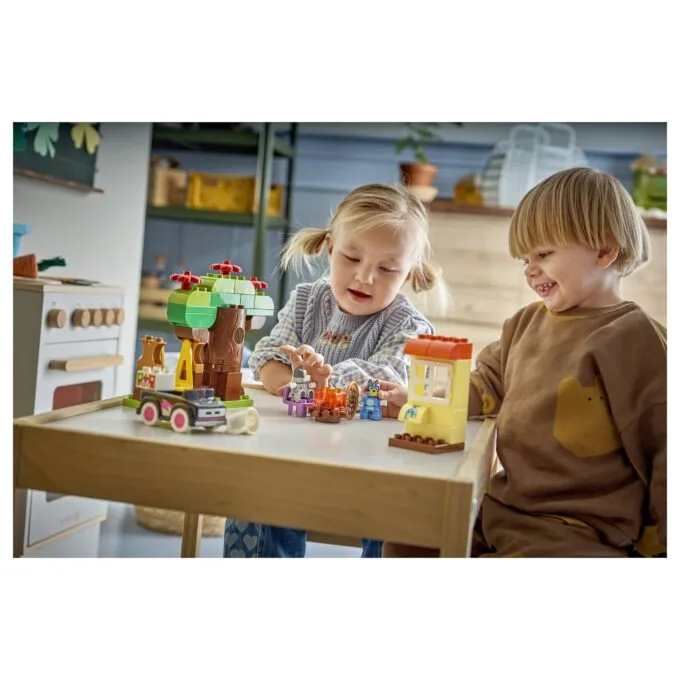 LEGO DUPLO Pizza-Schwestern mit Muffin und Bluey — image 3