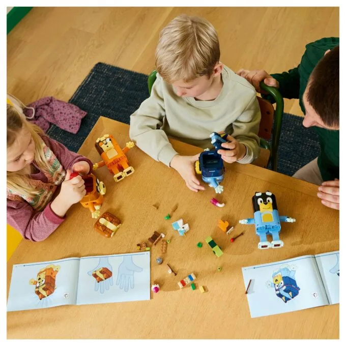 LEGO Blueys Familie aus Steinen — image 5
