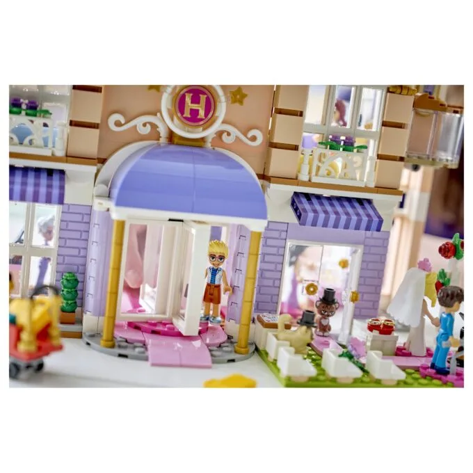 LEGO Friends Das Grandhotel von Heartlake City — image 7