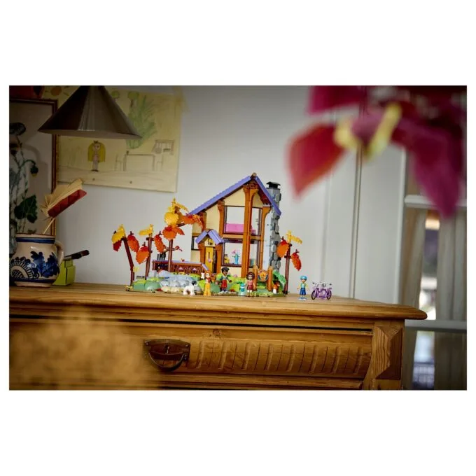 LEGO Friends Gemütliche Hütte im Herbstwald — image 18