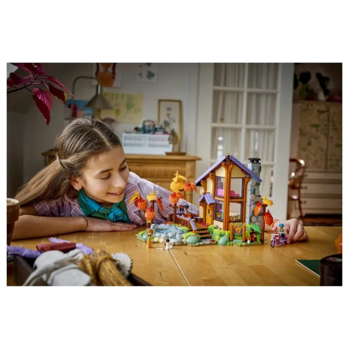 LEGO Friends Gemütliche Hütte im Herbstwald — image 3